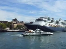 MS Volendam in Sydney
