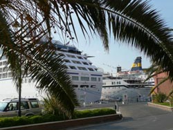 Livorno - Florence/Pisa