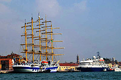 Venice cruises: say no to mega-liners